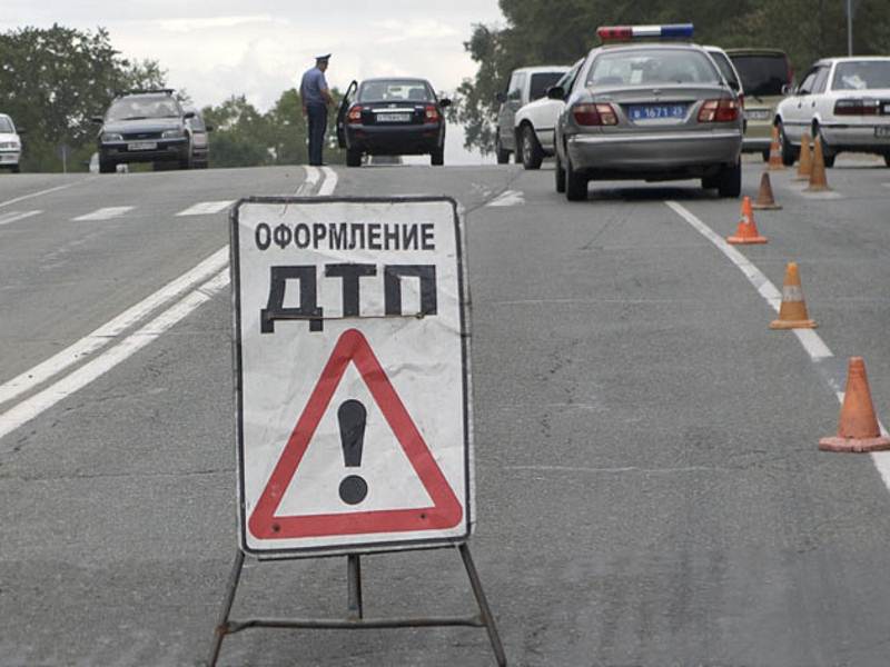 В центре Геленджика столкнулись два автомобиля