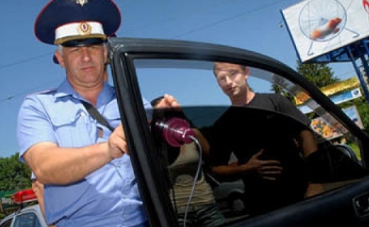 Больше сотни водителей оштрафованы за тонированные стекла на автомобилях