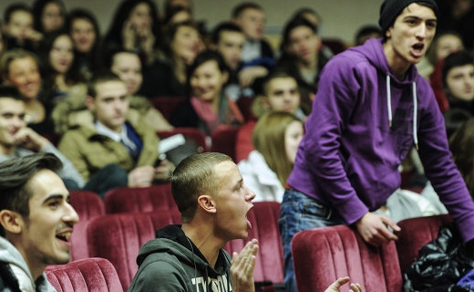 Студенты и преподаватели РГТЭУ грозят массовыми бунтами