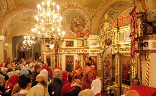 Праздничная Литургия прошла в Свято-Екатерининском Соборе