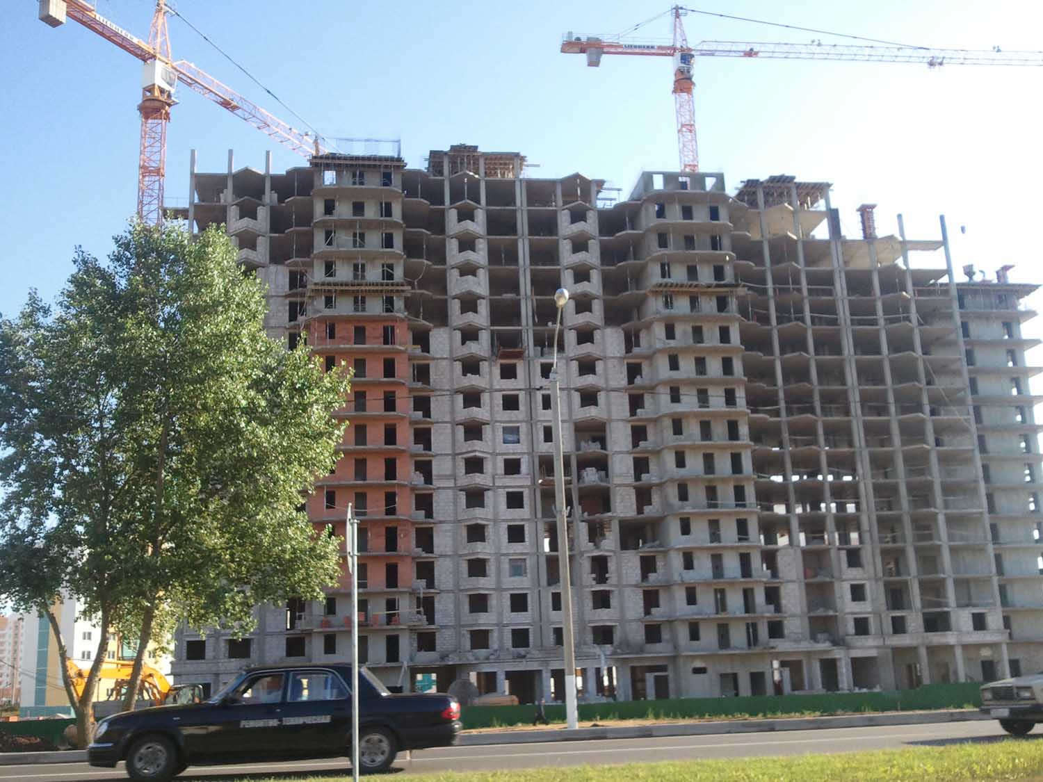 В прошлом году введено 48 000 тысяч квартир.