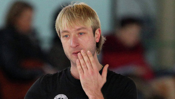 Прокуратура отказалась возбуждать дело о клевете на Плющенко