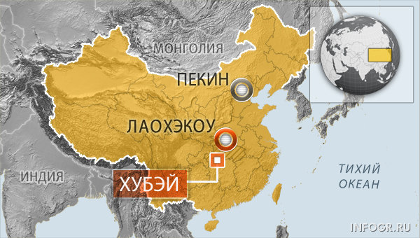 В давке у ворот школы погибли четыре ученика