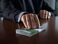 Два зампрефекта ЮАО столицы подозреваются в мошенничестве