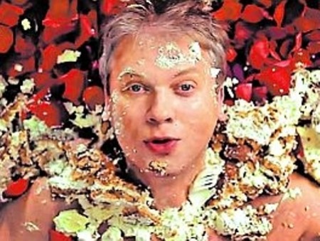 Сергей Светлаков подает плохой пример детишкам