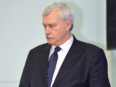Питерским чиновникам запретили ездить на шикарном авто