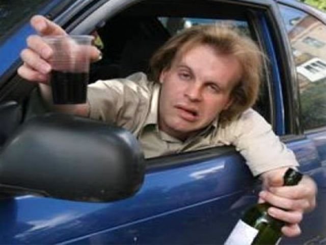 Автомобили пьяных водителей хотят «заклеймить позорными знаками»