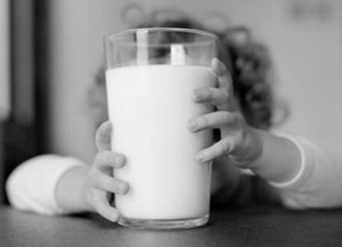 Молочную продукцию для детей теперь можно будет получать в магазинах