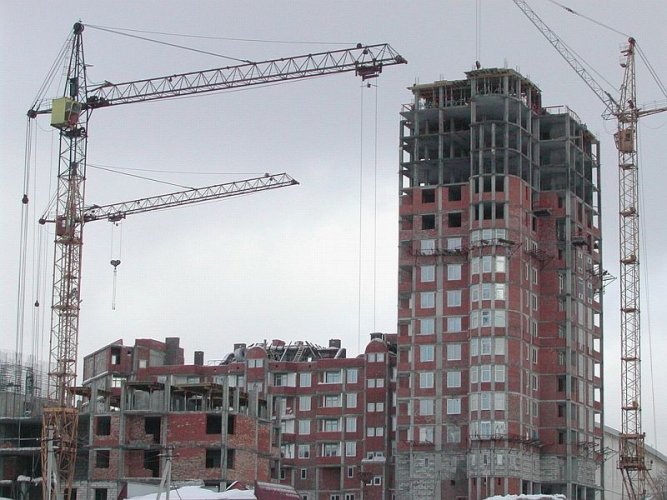 В шахте лифта на ростовской стройке найдены два тела