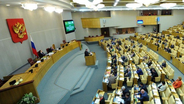 Перед подачей деклараций депутатов охватила «эпидемия разводов»