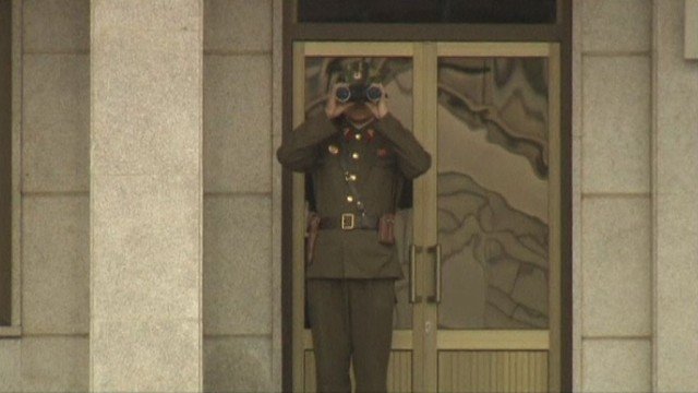КНДР возводит баррикады на границе с Южной Кореей