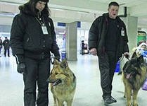 Людей эвакуировали при угрозе взрыва.