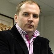 Сергей Жорин не прекращает всячески унижать Катю Гордон