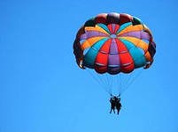 102-й день рождения в небе с парашютом.