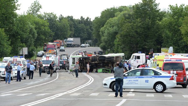 61 человек пострадали и 20 погибли в результате ДТП.