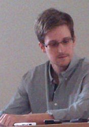 Отказ ущербной деятельности для США, дает разрешение на политическое убежище.