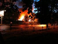 Пожар в 100 кв.метров на лакокрасочном складе.