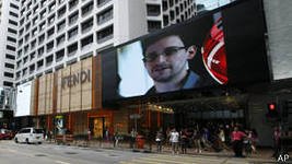 В Лондоне уничтожили все материалы, переданные Э.Сноуденом.