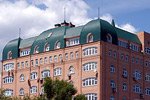 Спокойствие хозяина: прочный дом и надежная крыша.